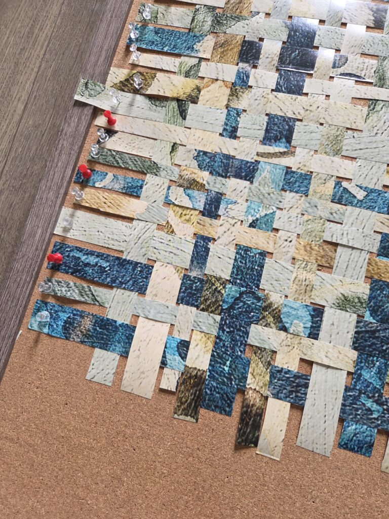 Paper Weave Art from Wallpaper Scraps: Easy DIY Tutorial 1000010915