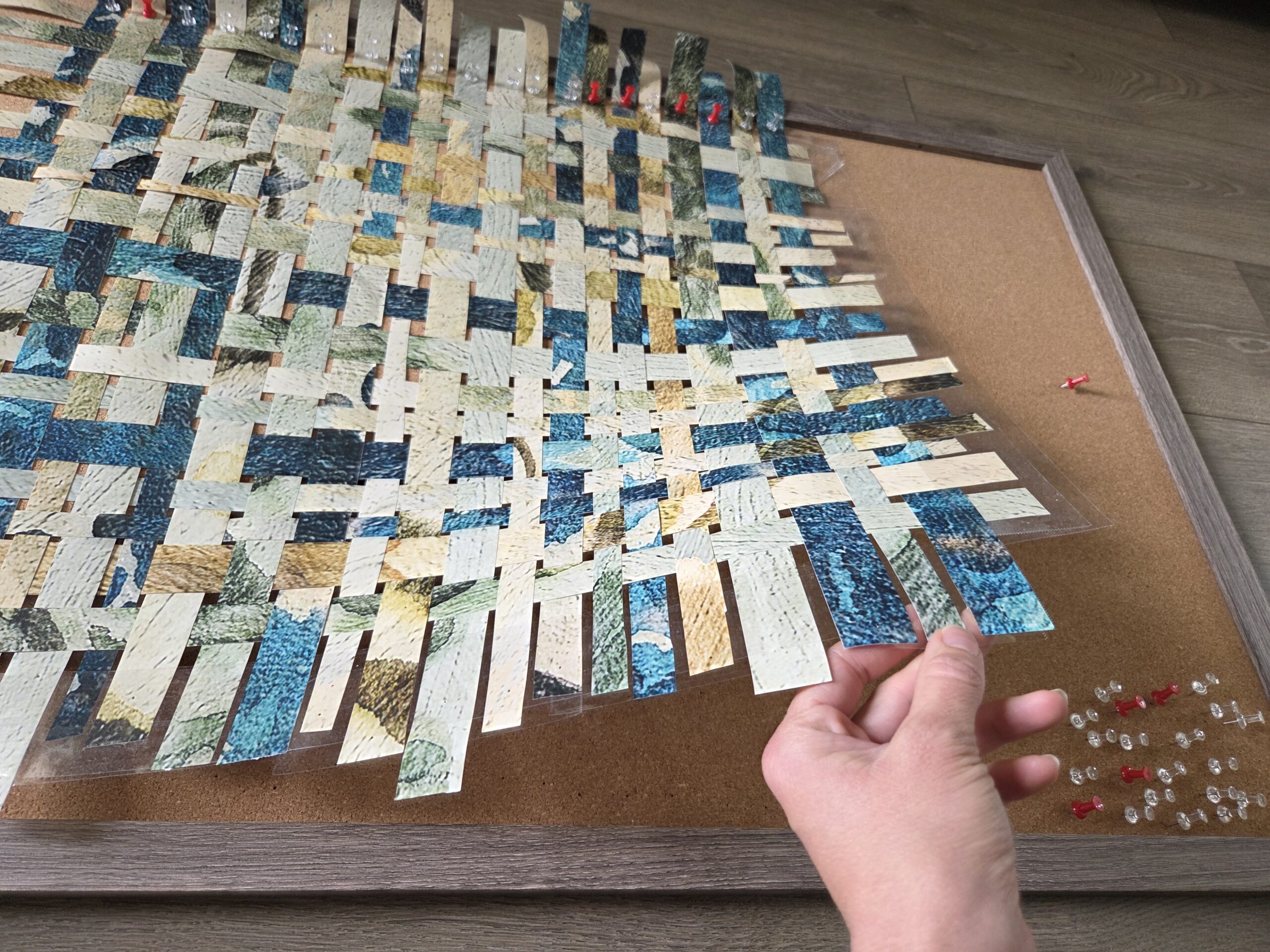 Paper Weave Art from Wallpaper Scraps: Easy DIY Tutorial taped edges of wallpaper weave art